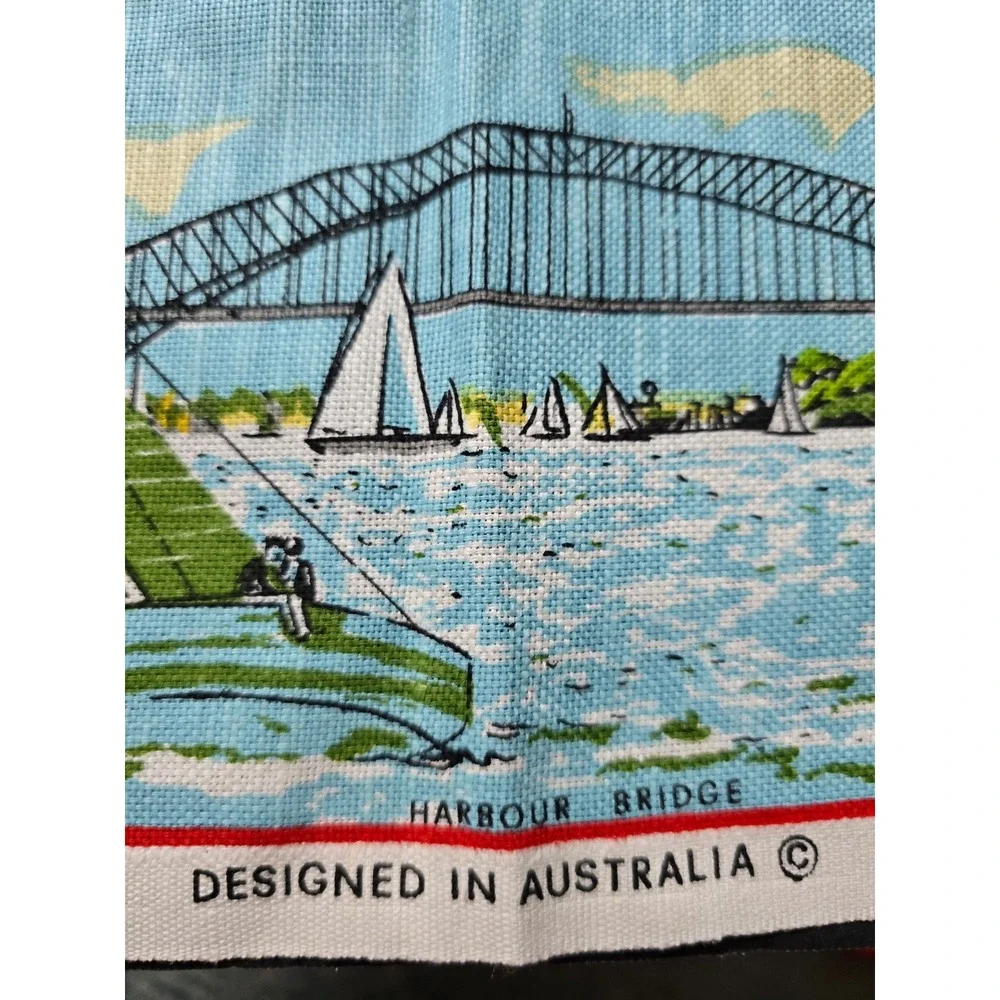 Unique Australian tea towel, 19x30,Bright‎ Colors excellent condition ships fast